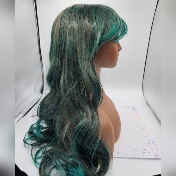 Brown & Green Long Wavy Synthetic Wig - Picture 8 of 8